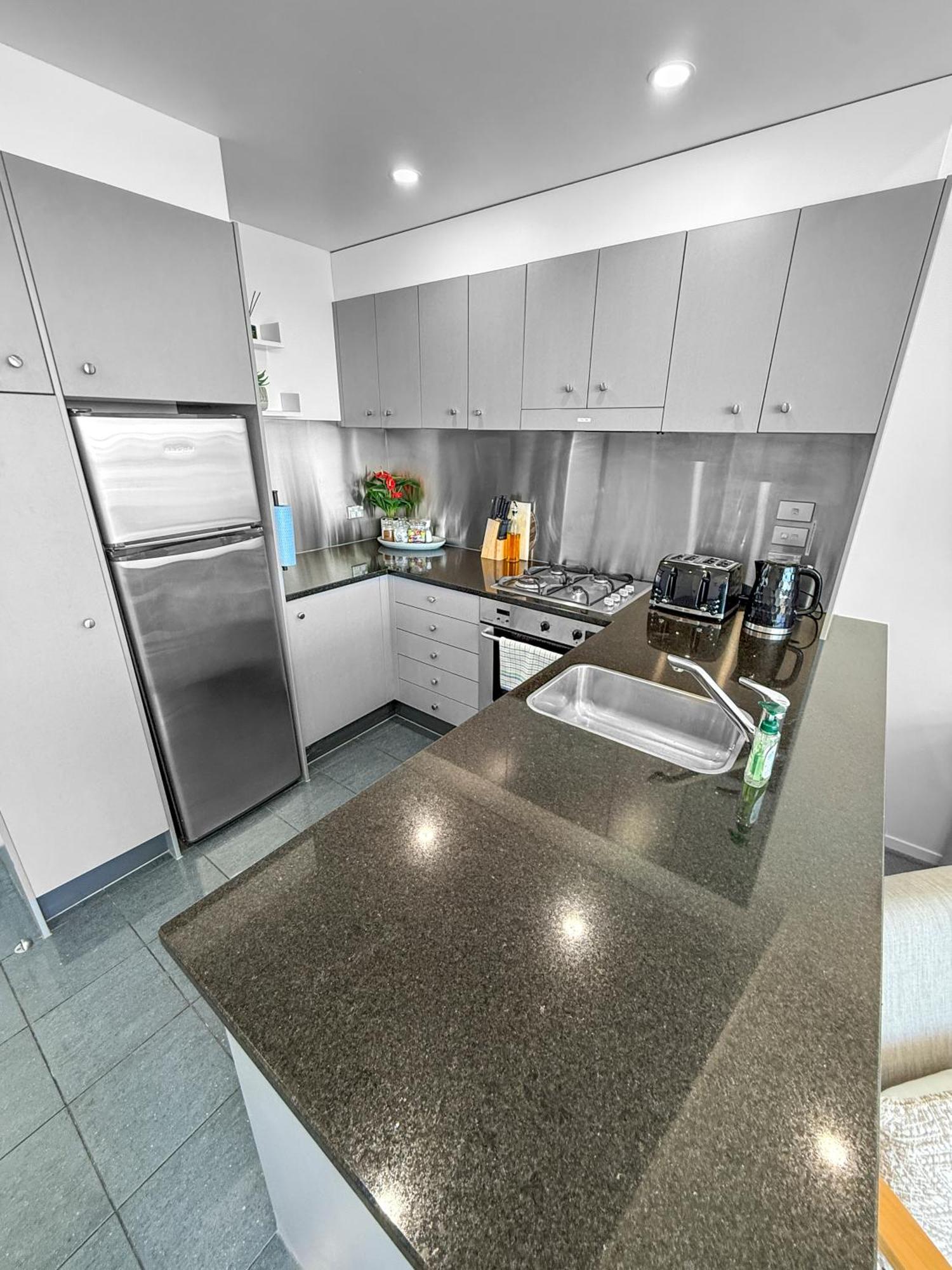 Le Mirage- Stylish, Central Apartment With Pools, Sauna, More Auckland Zewnętrze zdjęcie